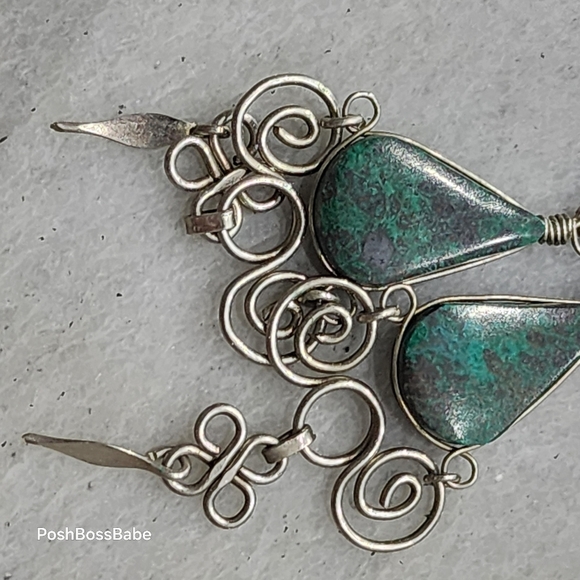 Vintage Green Stone Clip-On Earrings | Silver Tone Swirl Dangle Boho - Picture 8 of 10